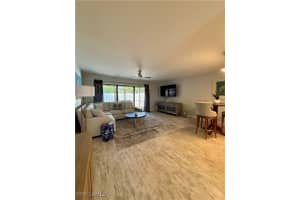 800 Meadowland Dr 26-4, Naples