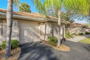 1128 Manor Lake Drive, Naples, FL 34110 - MLS#225061586