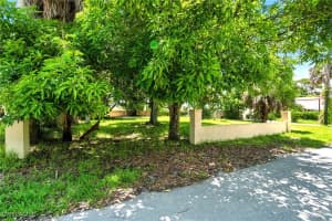 2960 Gordon Street, Naples, FL 34112 - MLS#225061587