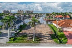 5620 14th Place, Cape Coral, FL 33914 - MLS#225061644