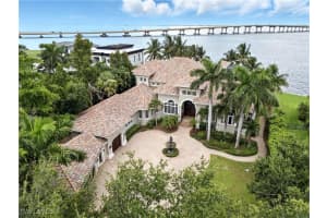 1200 Walden Dr, Fort Myers