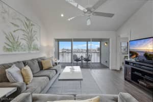 10682 Gulf Shore Drive, Naples, FL 34108 - MLS#225061809