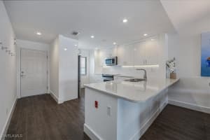 10682 Gulf Shore Drive, Naples, FL 34108 - MLS#225061809