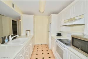 555 Park Shore Drive, Naples, FL 34103 - MLS#225061867