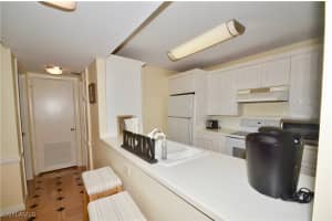 555 Park Shore Drive, Naples, FL 34103 - MLS#225061867