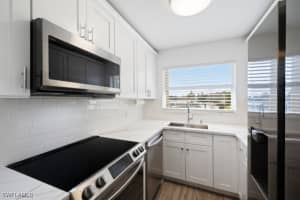 3200 Gulf Shore Boulevard, Naples, FL 34103 - MLS#225061887