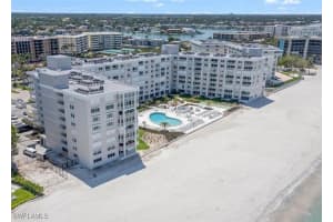 3443 Gulf Shore Blvd N 613, Naples