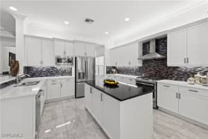 28617 Sicily Loop, Bonita Springs, FL 34135 - MLS#225061968
