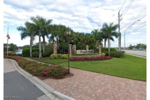 770 Waterford Dr 202, Naples