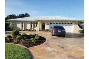 322 Se 31st St, Cape Coral