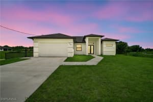 542 Raintree Street, Lehigh Acres, FL 33974 Sold 08/28/25