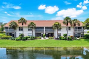 5040 Cedar Springs Dr 201, Naples