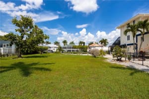 17901 Grey Heron Court, Fort Myers Beach, FL 33931 Sold 09/08/25