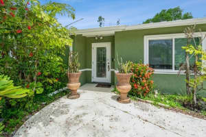 8091 San Carlos Boulevard, Fort Myers, FL 33967 - MLS#225062230