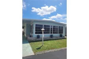 74 Palos Dr 74, Naples