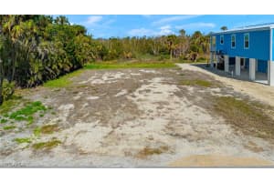 251 Donora Boulevard, Fort Myers Beach, FL 33931 - MLS#225062445