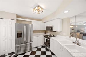 1096 Woodshire Lane, Naples, FL 34105 - MLS#225062453