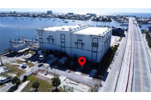 19281 #24 San Carlos Boulevard, Fort Myers Beach, FL 33931 - MLS#225062454