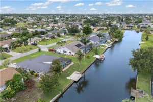 608 20th Place, Cape Coral, FL 33990 - MLS#225062483