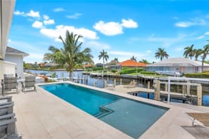 1048 Cottonwood Ct, Marco Island