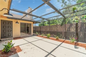 17287 Timber Oak Ln, Fort Myers