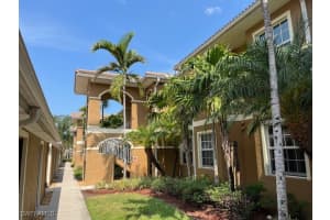 1064 Winding Pines Cir 205, Cape Coral