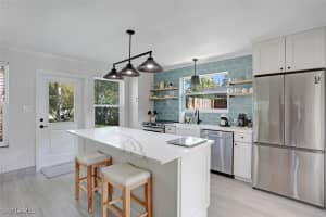 982 13th Street, Naples, FL 34102 - MLS#225062644