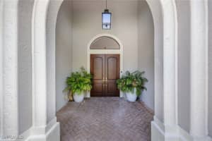 8800 Muirfield Drive, Naples, FL 34109 - MLS#225062647