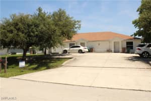 703 8th Terrace, Cape Coral, FL 33990 - MLS#225062652