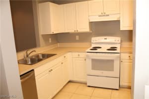 703 8th Terrace, Cape Coral, FL 33990 - MLS#225062652