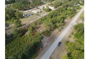 728 Manhattan Street, Lehigh Acres, FL 33974 - MLS#225062680