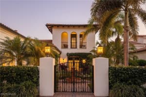 16730 Stella Court, Naples, FL 34110 - MLS#225062736