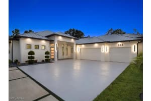 103 14th St Se, Naples