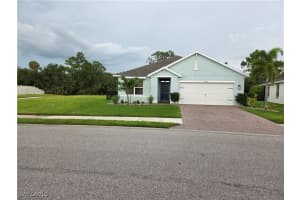 8868 E Cascade Price Cir, North Fort Myers
