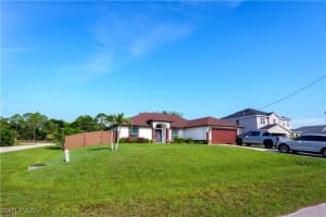 3600 8th Place, Cape Coral, FL 33909 - MLS#225062984