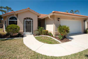 16404 Kelly Woods Dr, Fort Myers