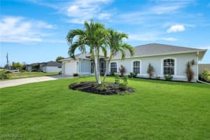 2301 15th Place, Cape Coral, FL 33991 - MLS#225063008
