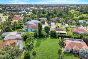 661 Lewis Court, Marco Island, FL 34145 - MLS#225063010