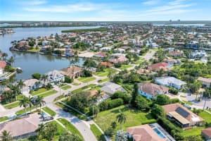 661 Lewis Court, Marco Island, FL 34145 - MLS#225063010
