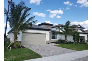 9238 Shadow Oak Ln, Naples