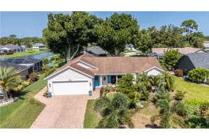 9967 Country Oaks Dr, Fort Myers