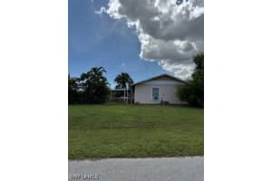 502 25th Terrace, Cape Coral, FL 33914 Sold 08/08/25