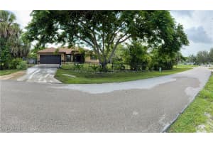 711 Pine Vale Drive, Naples, FL 34104 - MLS#225063145