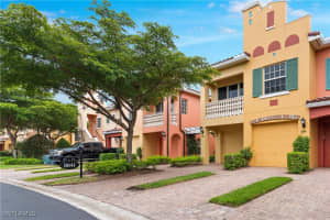 8641 Piazza Del Lago Cir 104, Estero