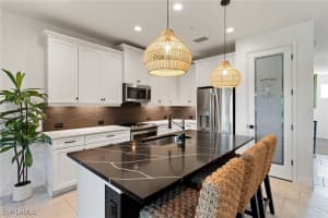 2567 Seychelles DR 207, Naples, FL 34112 - MLS#225063277