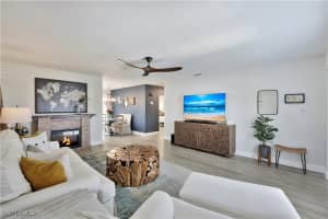 713 Palm View Drive, Naples, FL 34110 Sold 08/12/25