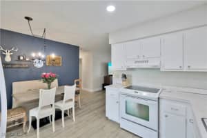 713 Palm View Drive, Naples, FL 34110 Sold 08/12/25