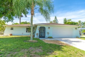9804 Tonya Ct, Bonita Springs
