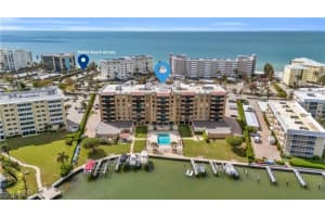 3430 Gulf Shore Blvd N 4j, Naples