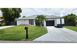 933 Santa Barbara Place, Cape Coral, FL 33991 - MLS#225063376